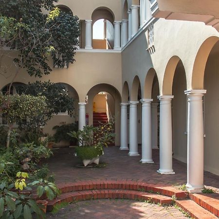Victoria Court Two Bedroom Oasis In Trendy Long St Cape Town Eksteriør bilde