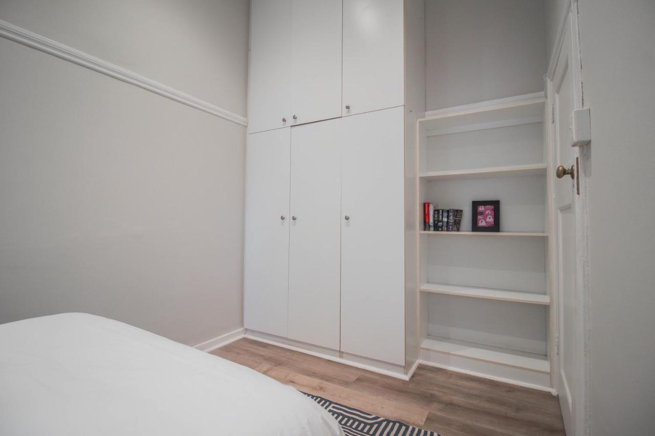 Victoria Court Two Bedroom Oasis In Trendy Long St Cape Town Eksteriør bilde
